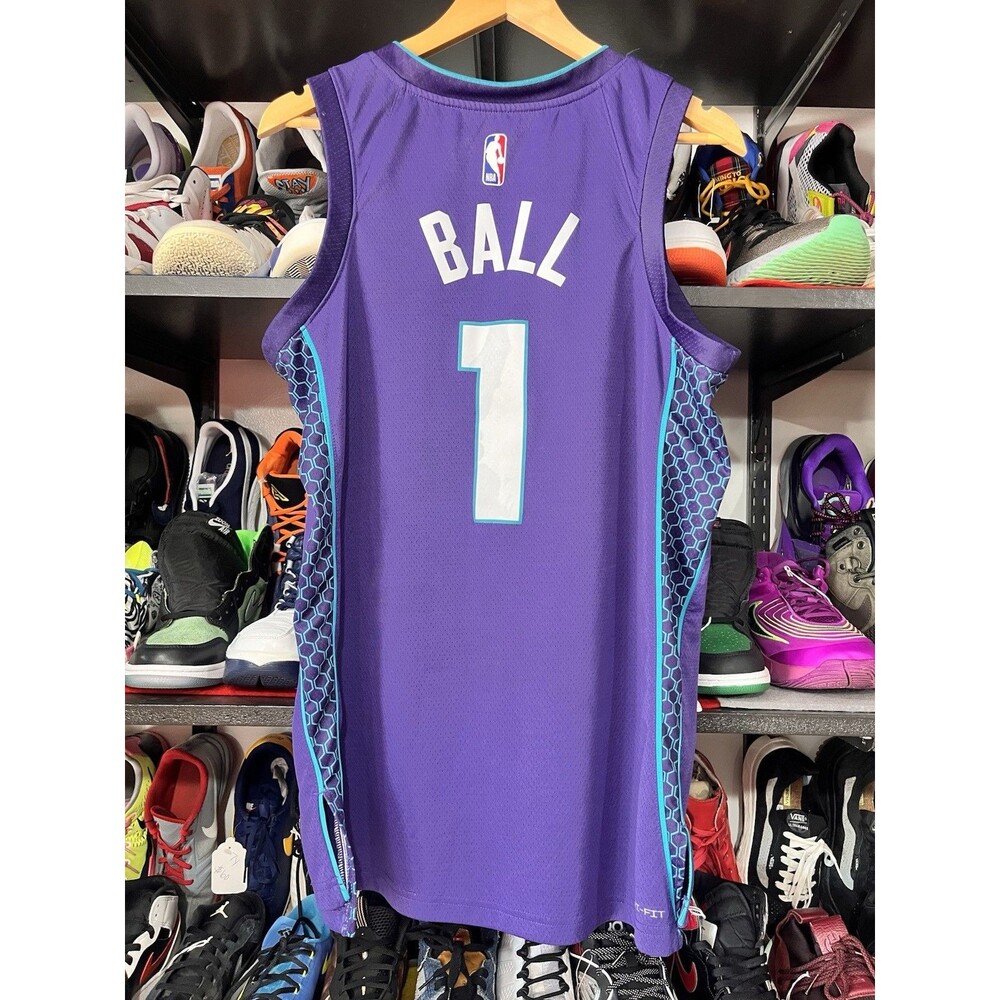 LeMelo Ball Charlotte Hornets Dri Fit NBA Jersey Men's Size Medium 44